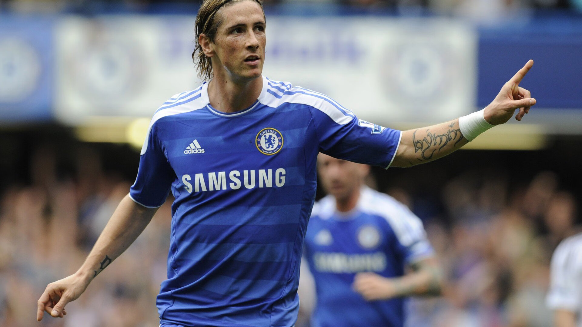 中超裁判风波再掀热议:上海海港球迷怒指“护航”,山东大V妙语点评